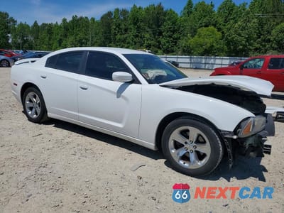 Czwarte zdjęcie samochodu z boku: 2013 DODGE CHARGER SE VIN:2C3CDXBG1DH680288 - miniatura