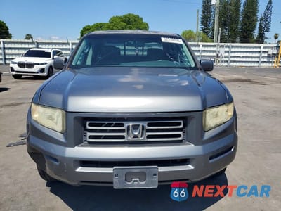 Piąte zdjęcie samochodu w środku: 2008 HONDA RIDGELINE RTS VIN:2HJYK16408H513622 - miniatura
