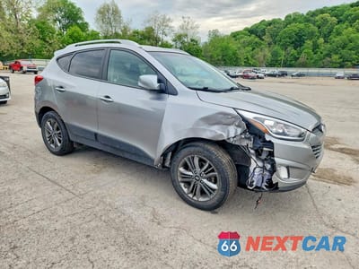 Czwarte zdjęcie samochodu z boku: 2015 HYUNDAI TUCSON SE VIN:KM8JUCAG6FU117486 - miniatura