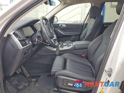 Zdjęcie 7 z 13 samochodu: 2022 BMW X7 XDRIVE40I VIN:5UXCW2C02N9J84393 - miniatura