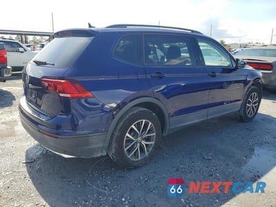 Trzecie zdjęcie samochodu z tyłu: 2021 VOLKSWAGEN TIGUAN S VIN:3VV1B7AX3MM056893 - miniatura