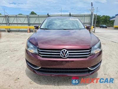 Piąte zdjęcie samochodu w środku: 2013 VOLKSWAGEN PASSAT SE VIN:1VWBH7A3XDC104158 - miniatura