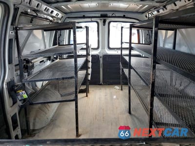 Zdjęcie 10 z 13 samochodu: 2011 GMC SAVANA G2500 VIN:1GTW7FCG4B1100424 - miniatura