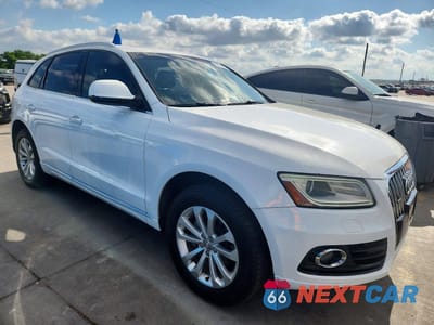 Czwarte zdjęcie samochodu z boku: 2016 AUDI Q5 PREMIUM PLUS VIN:WA1L2AFP7GA013487 - miniatura