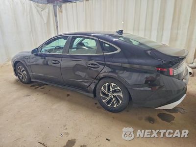 Drugie zdjęcie samochodu z przodu: 2026 HYUNDAI SONATA HYBRID BLUE VIN:KMHL24JJXTA160631 - miniatura