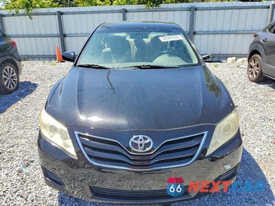 Piąte zdjęcie samochodu w środku: 2011 TOYOTA CAMRY LE VIN:4T4BF3EK8BR142077 - miniatura