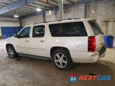 Drugie zdjęcie samochodu z przodu: 2013 CHEVROLET SUBURBAN K1500 LTZ VIN:1GNSKKE78DR299119 - miniatura