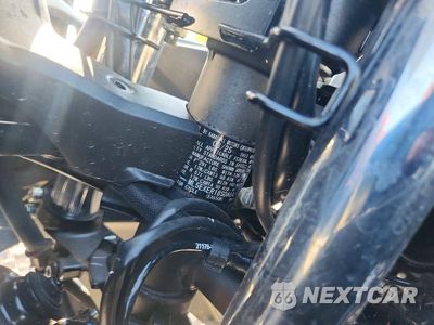 Zdjęcie 9 z 9 samochodu: 2025 KAWASAKI EX650 R VIN:ML5EXER18SDAG4219 - miniatura