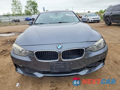 Piąte zdjęcie samochodu w środku: 2014 BMW 320 I XDRIVE VIN:WBA3C3C53EF987319 - miniatura