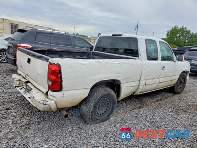 Trzecie zdjęcie samochodu z tyłu: 2005 CHEVROLET SILVERADO C1500 VIN:1GCEC19X45Z289244 - miniatura