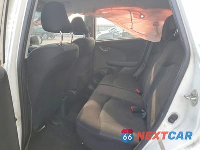 Zdjęcie 10 z 13 samochodu: 2011 HONDA FIT SPORT VIN:JHMGE8H60BC004377 - miniatura