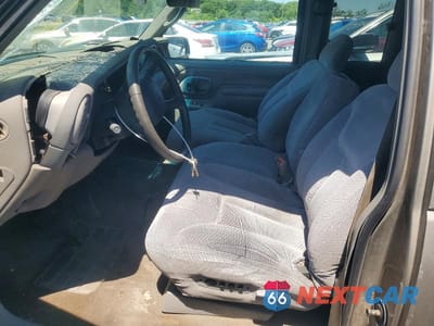 Zdjęcie 7 z 12 samochodu: 1999 CHEVROLET GMT-400 C1500 VIN:1GCEC19R4XR111323 - miniatura