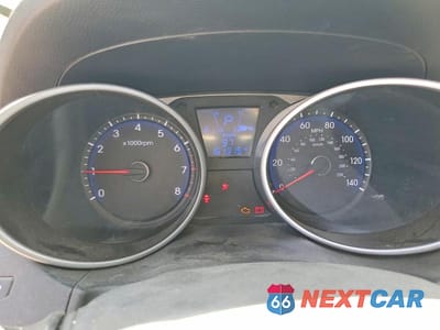 Zdjęcie 9 z 12 samochodu: 2012 HYUNDAI TUCSON GLS VIN:KM8JU3AC4CU537112 - miniatura