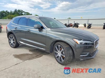 Czwarte zdjęcie samochodu z boku: 2021 VOLVO XC60 T5 INSCRIPTION VIN:YV4102DLXM1856696 - miniatura