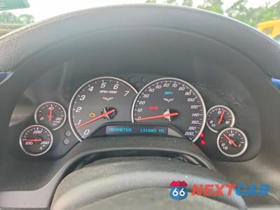Zdjęcie 9 z 12 samochodu: 2005 CHEVROLET CORVETTE VIN:1G1YY24U455130533 - miniatura