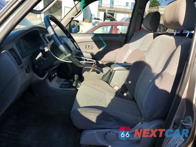 Zdjęcie 7 z 13 samochodu: 2002 TOYOTA 4RUNNER VIN:JT3HN86R120380109 - miniatura