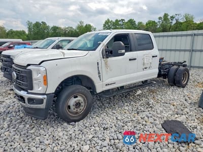 2025 FORD F350 SUPER DUTY 1FD8W3HT5SEC00150 - główne zdjęcie licytacji z USA - miniatura
