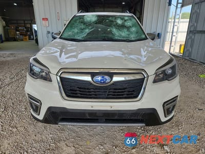 Piąte zdjęcie samochodu w środku: 2021 SUBARU FORESTER TOURING VIN:JF2SKAXC6MH518874 - miniatura