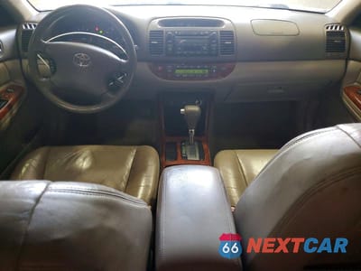 Zdjęcie 8 z 12 samochodu: 2003 TOYOTA CAMRY XLE V6 VIN:JTDBF30K430112363 - miniatura