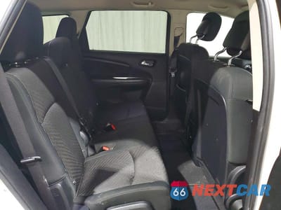Zdjęcie 11 z 13 samochodu: 2011 DODGE JOURNEY MAINSTREET VIN:3D4PH1FG2BT506875 - miniatura