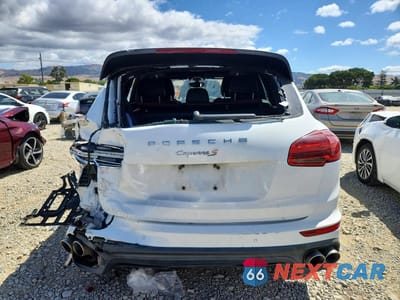 Zdjęcie 6 z 13 samochodu: 2017 PORSCHE CAYENNE S VIN:WP1AB2A25HLA52601 - miniatura
