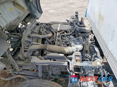 Zdjęcie 12 z 13 samochodu: 2015 ISUZU NPR HD BOX TRUCK VIN:JALC4W162F7002693 - miniatura