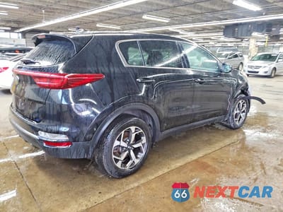 Trzecie zdjęcie samochodu z tyłu: 2020 KIA SPORTAGE LX VIN:KNDPM3AC3L7802633 - miniatura