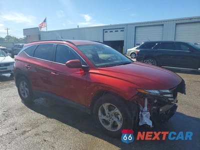 Czwarte zdjęcie samochodu z boku: 2024 HYUNDAI TUCSON SEL VIN:5NMJB3DE3RH417776 - miniatura