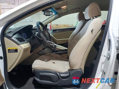 Zdjęcie 7 z 12 samochodu: 2016 HYUNDAI SONATA SE VIN:5NPE24AF7GH294486 - miniatura