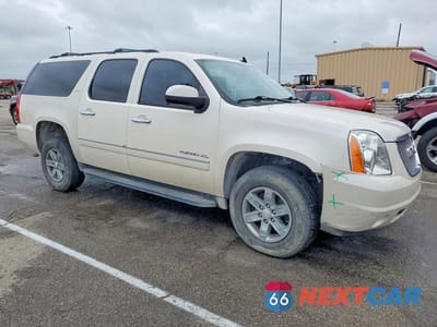Czwarte zdjęcie samochodu z boku: 2012 GMC YUKON XL K1500 SLT VIN:1GKS2KE76CR251288 - miniatura