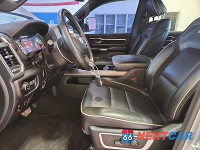 Zdjęcie 7 z 12 samochodu: 2024 RAM 1500 LARAMIE VIN:1C6SRFJT5RN165625 - miniatura