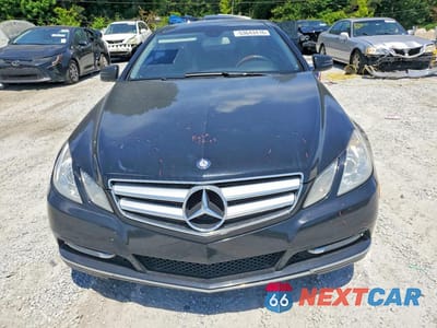 Piąte zdjęcie samochodu w środku: 2012 MERCEDES-BENZ E 350 VIN:WDDKJ5KBXCF161125 - miniatura