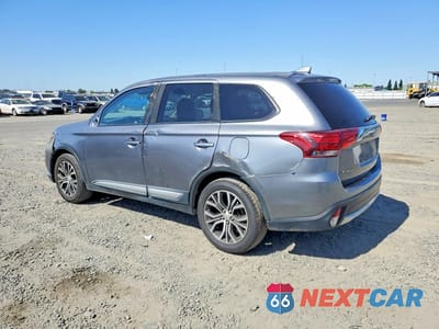 Drugie zdjęcie samochodu z przodu: 2018 MITSUBISHI OUTLANDER SE VIN:JA4AD3A3XJJ001780 - miniatura