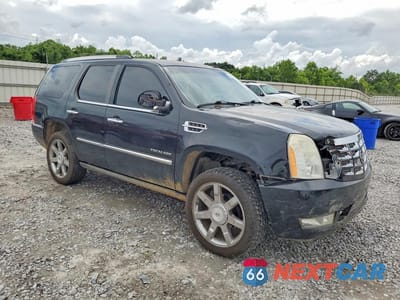 Czwarte zdjęcie samochodu z boku: 2010 CADILLAC ESCALADE PREMIUM VIN:1GYUCCEF1AR195413 - miniatura
