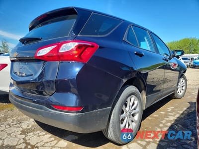 Trzecie zdjęcie samochodu z tyłu: 2021 CHEVROLET EQUINOX LS VIN:3GNAXHEV2MS145954 - miniatura