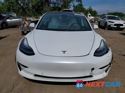 Piąte zdjęcie samochodu w środku: 2019 TESLA MODEL 3 VIN:5YJ3E1EA1KF417816 - miniatura