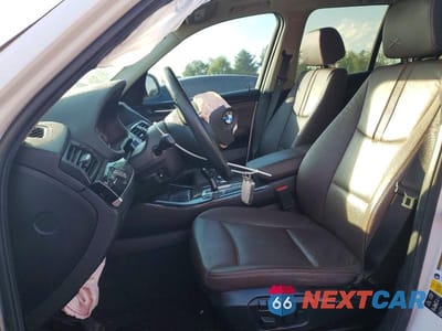 Zdjęcie 7 z 13 samochodu: 2017 BMW X3 XDRIVE28I VIN:5UXWX9C39H0T18743 - miniatura