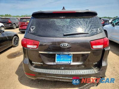 Zdjęcie 6 z 12 samochodu: 2018 KIA SEDONA LX VIN:KNDMB5C12J6378834 - miniatura