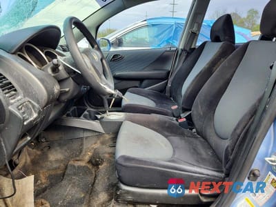 Zdjęcie 7 z 13 samochodu: 2008 HONDA FIT VIN:JHMGD38478S060528 - miniatura