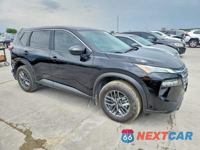 Czwarte zdjęcie samochodu z boku: 2025 NISSAN ROGUE S VIN:5N1BT3AA7SC838869 - miniatura