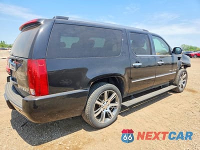 Trzecie zdjęcie samochodu z tyłu: 2014 CADILLAC ESCALADE ESV PLATINUM VIN:1GYS4KEF0ER145316 - miniatura