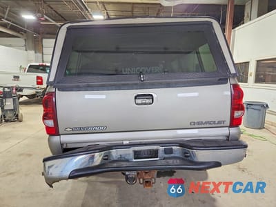 Zdjęcie 6 z 12 samochodu: 2003 CHEVROLET SILVERADO K1500 VIN:1GCEK19T43E298904 - miniatura