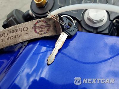 Zdjęcie 8 z 9 samochodu: 2022 YAMAHA YZFR7 VIN:JYARM38Y7NA000551 - miniatura