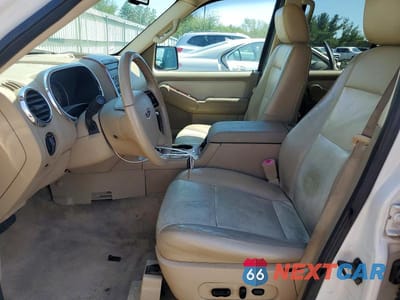 Zdjęcie 7 z 13 samochodu: 2008 FORD EXPLORER EDDIE BAUER VIN:1FMEU74E98UA89947 - miniatura