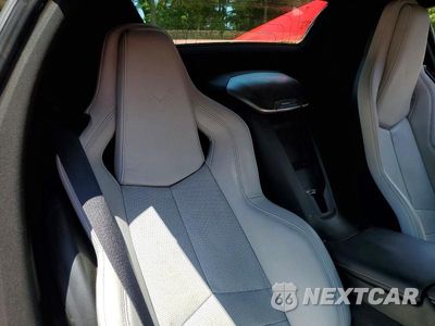 Zdjęcie 10 z 12 samochodu: 2020 CHEVROLET CORVETTE STINGRAY 2LT VIN:1G1Y73D4XL5116254 - miniatura