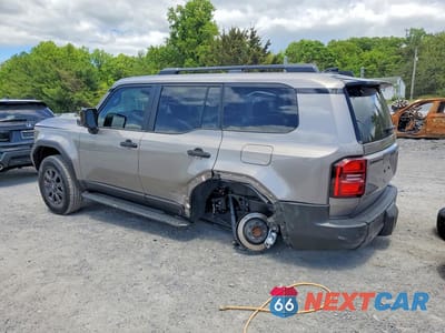 Drugie zdjęcie samochodu z przodu: 2026 TOYOTA LAND CRUISER BASE VIN:JTEABFAJ9T5024809 - miniatura