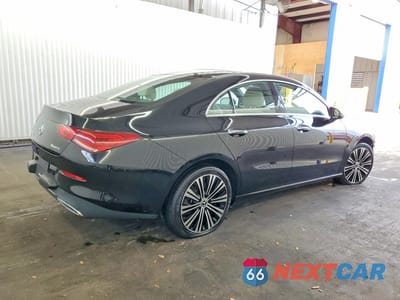 Trzecie zdjęcie samochodu z tyłu: 2023 MERCEDES-BENZ CLA 250 4MATIC VIN:W1K5J4HB5PN393142 - miniatura