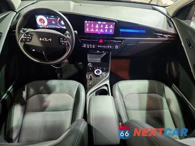 Zdjęcie 8 z 13 samochodu: 2024 KIA NIRO WIND VIN:KNDCR3L17R5105983 - miniatura