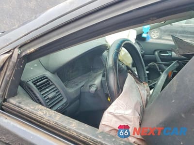 Zdjęcie 9 z 13 samochodu: 2003 HONDA ACCORD EX VIN:1HGCM72673A019799 - miniatura