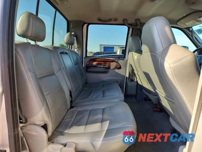 Zdjęcie 10 z 12 samochodu: 2004 FORD F350 SUPER DUTY VIN:1FTWW33PX4ED89547 - miniatura